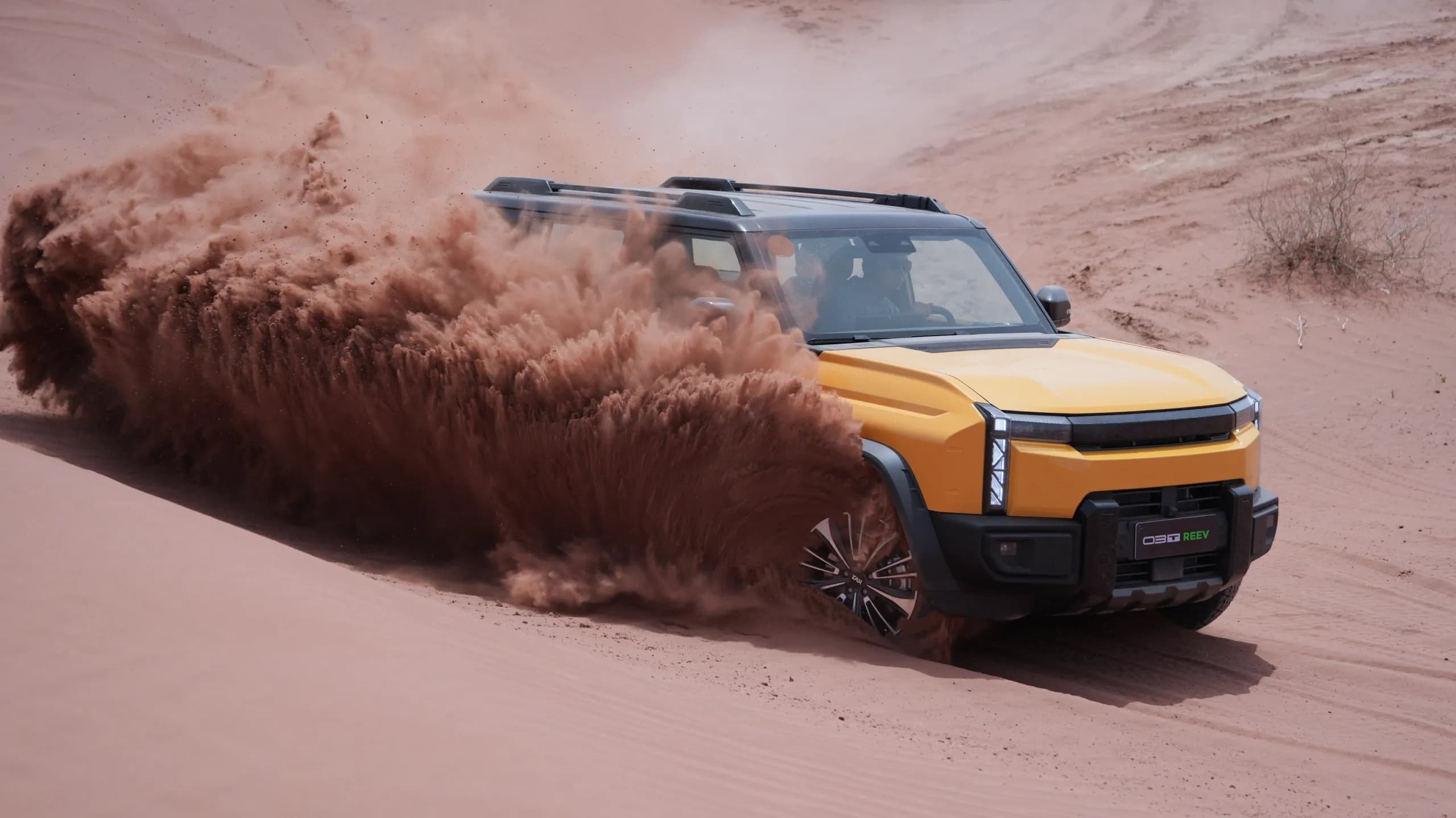 icaur 03T Exterior 2